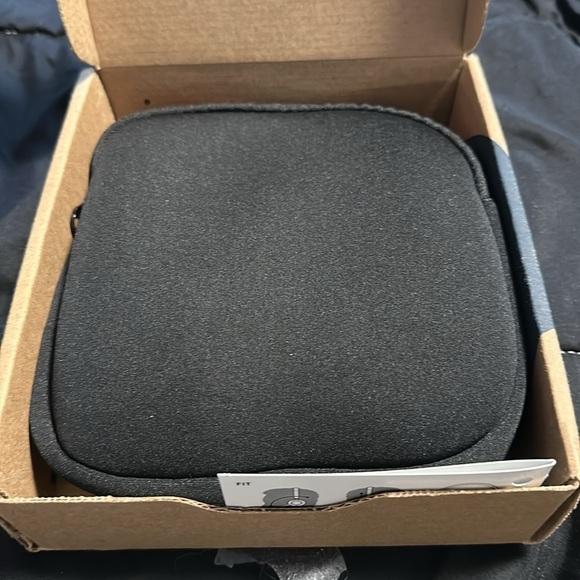 Poly Blackwire 8225 Premium Wired Headset (Plantronics) – Active Noise Canceling - Picture 7 of 8